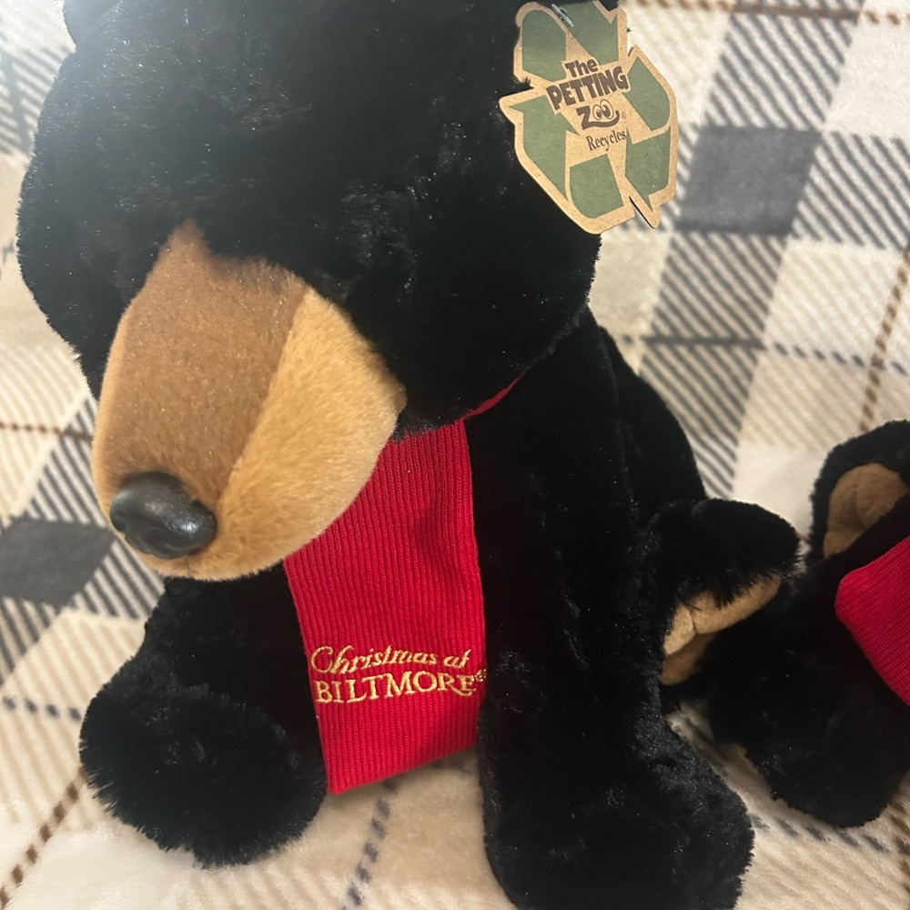 NWT Christmas at Biltmore Black Bear - 2 available - Picture 3 of 10